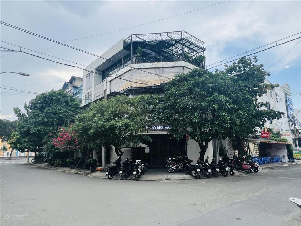 Căn góc 2 mặt tiền (10m x 19m)  ngay khu hành chính phường bình tân  21,5 tỷ