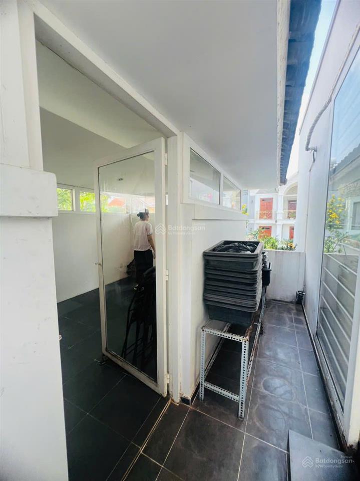 Tặng căn biệt thự 3 tầng  chỉ tính giá đất  biệt thự khu tên lửa, bình tân