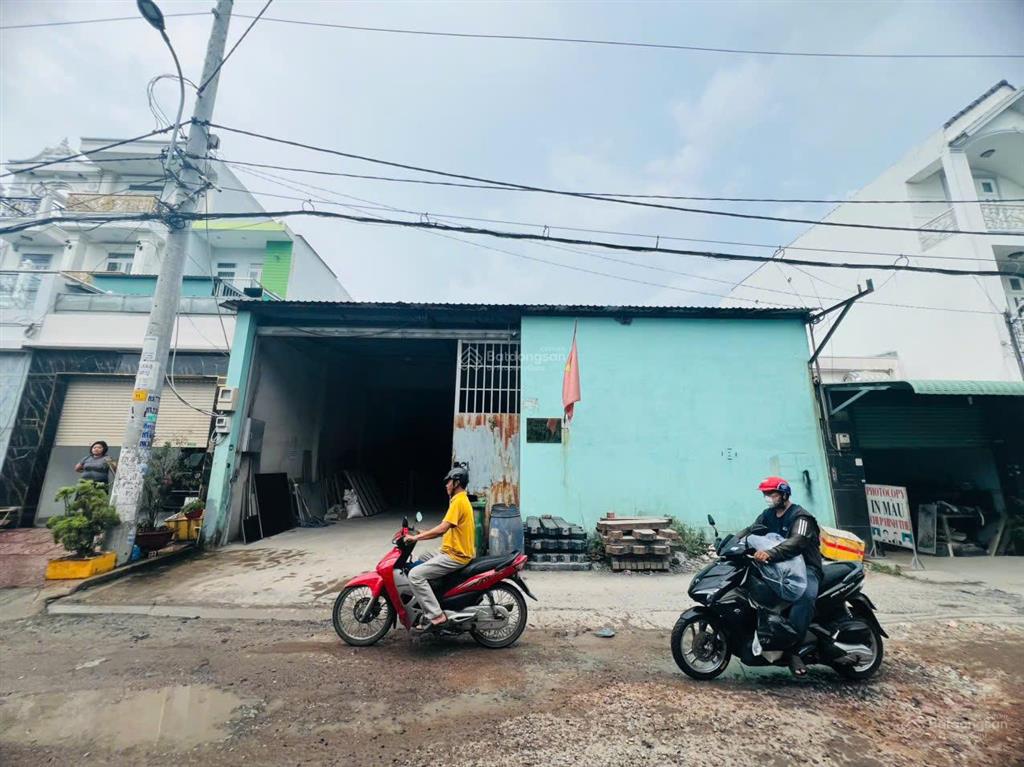 Giá tốt  kho xưởng liên khu 45  kế bên kdc vĩnh lộc  đường thông ra ql1a