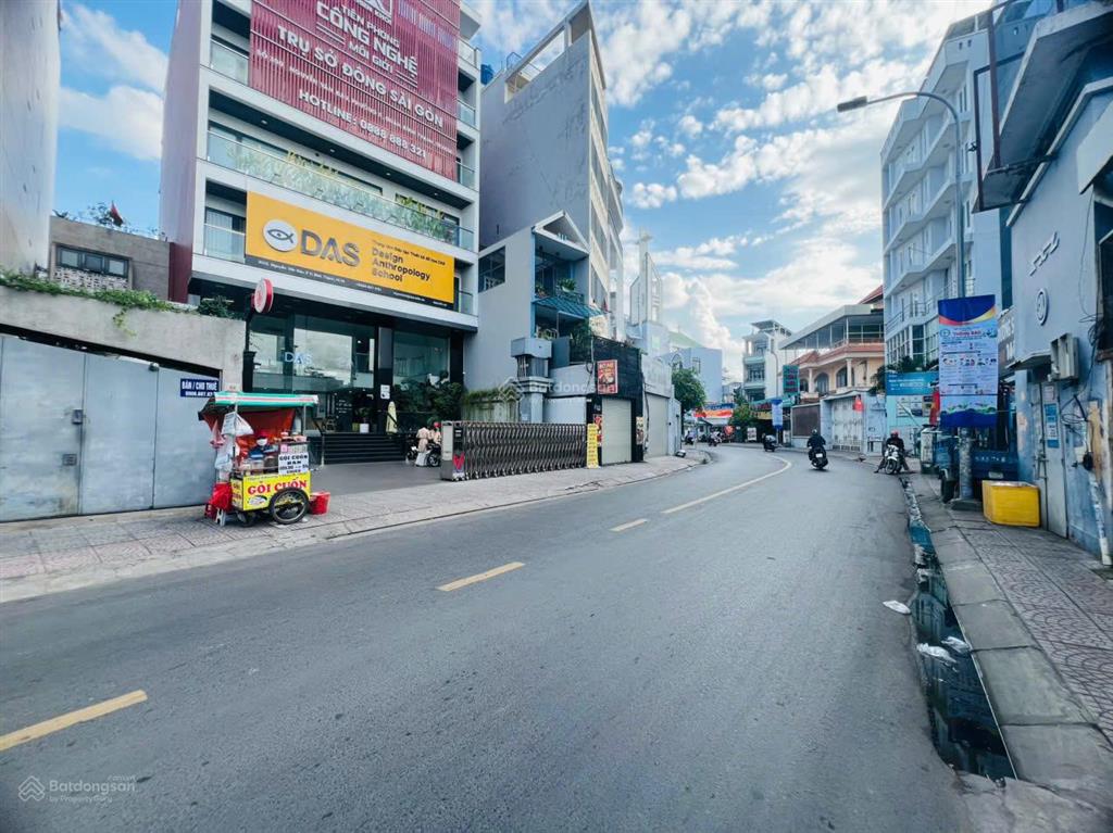 Mặt tiền nguyễn văn đậu. dành cho anh/chị tìm khuôn đất xây dựng văn phòng, khách sạn, chdv
