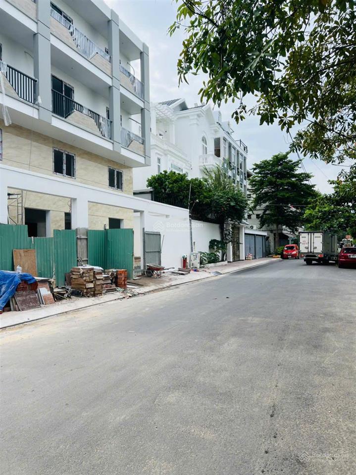Chdv view sông sài gòn 30 phòng, khu biệt thự bình lợi, khoán 100 triệu/tháng