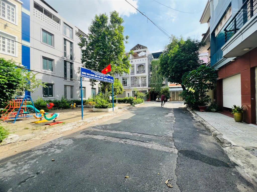 Nhà mới kiến trúc sư thiết kế  hẻm nội bộ nguyễn kiệm, khu toàn nhà đẹp  giá 13,5 tỷ