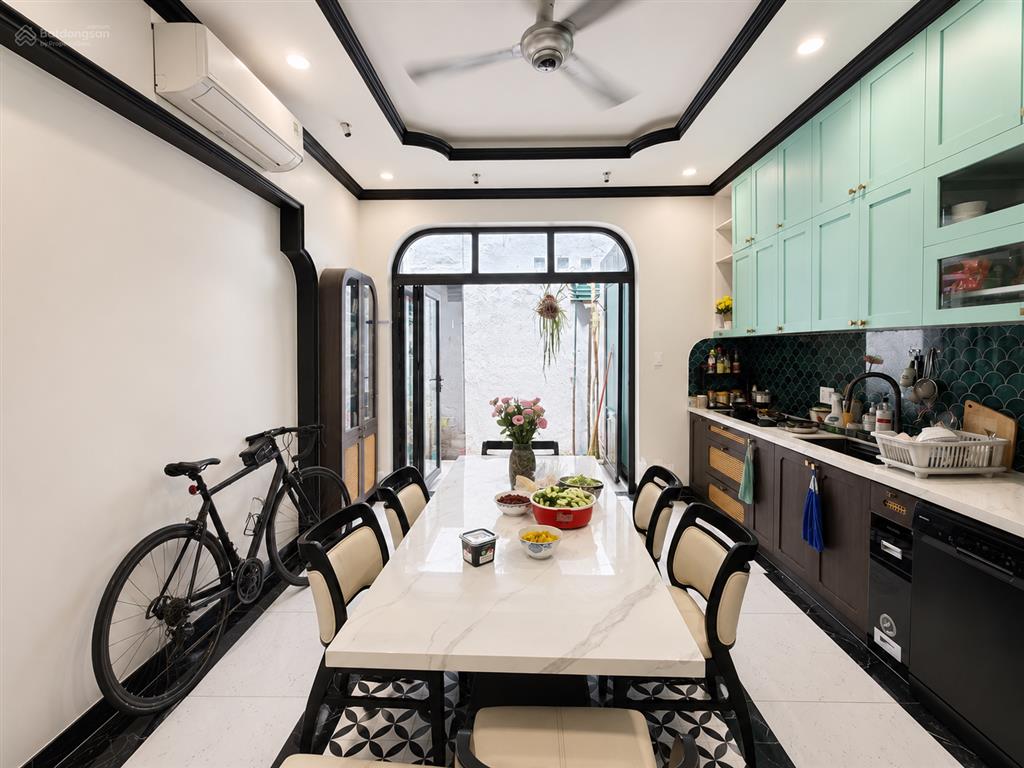 Nhà mới kiến trúc sư thiết kế  hẻm nội bộ nguyễn kiệm, khu toàn nhà đẹp  giá 13,5 tỷ
