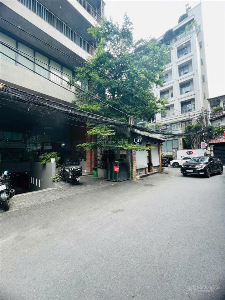 Bán nhà 11 phòng ngay nguyễn văn trỗi  khu văn phòng, nhu cầu thuê cao  giá 13 tỷ