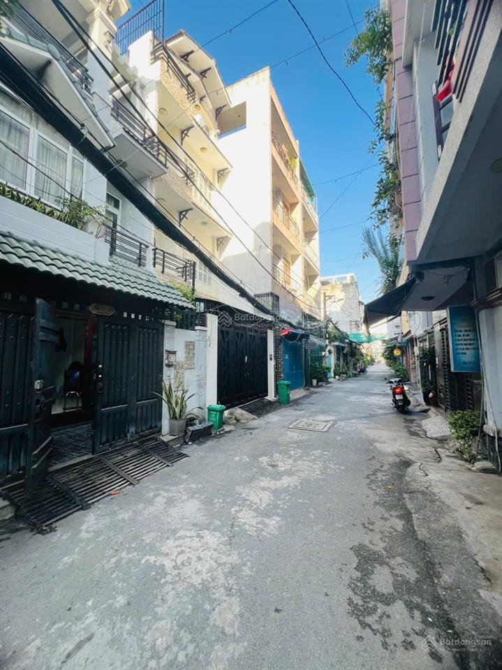 Bán nhà hẻm cộng hoà (5x20m)  nhà 4 tầng  19 tỷ  ngay vincom cộng hoà