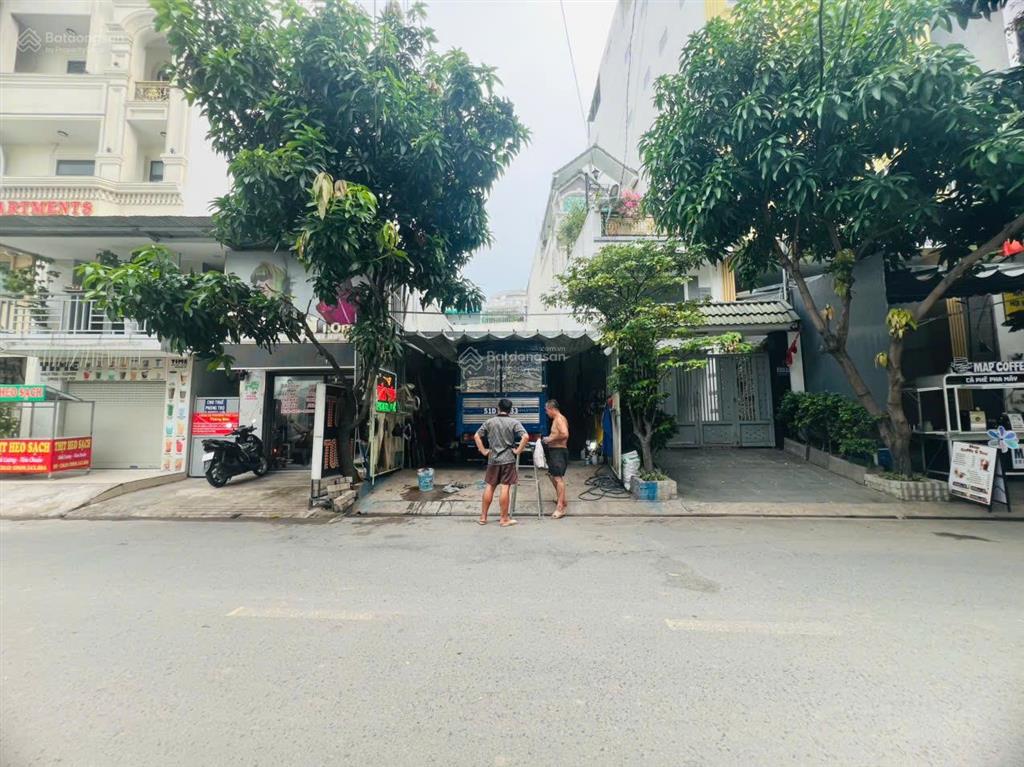 Mặt tiền quận 7  giáp phú mỹ hưng  giá chưa tới 100 triệu/m2