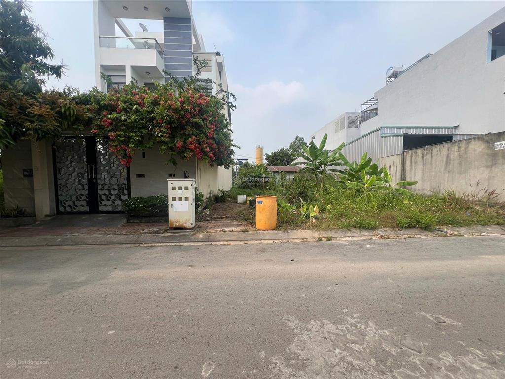 Cần vốn nhập hàng làm ăn  chủ bán nhanh lô đất giá rẻ 129m2 full thổ cư  kdc sầm uất