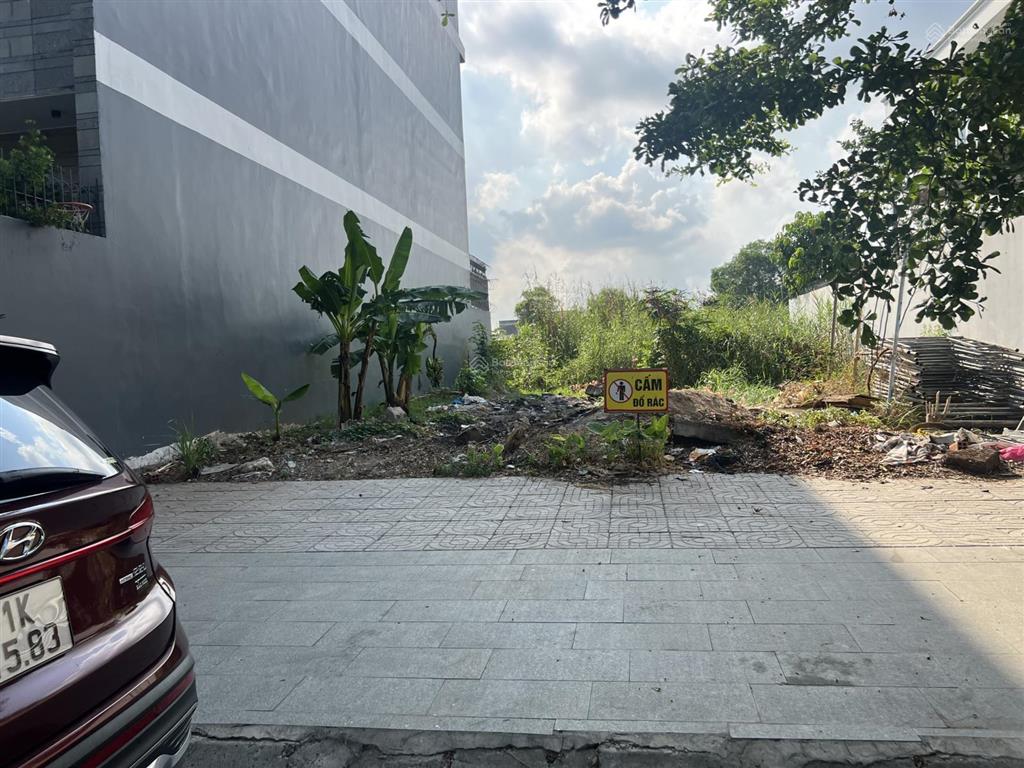 Bán lô đất 6x21,5 full thổ cư, đường số 56 rộng 12m  trong khu đô thị ngay chợ đầu mối thủ đức
