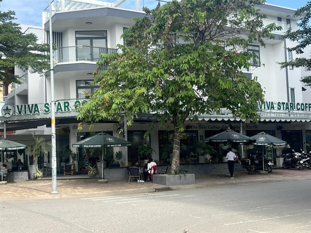 Cần bán nhanh lô đất mặt tiền đường 12m 129m2 full thổ cư đường thông có vỉa hè  gần chợ đầu mối