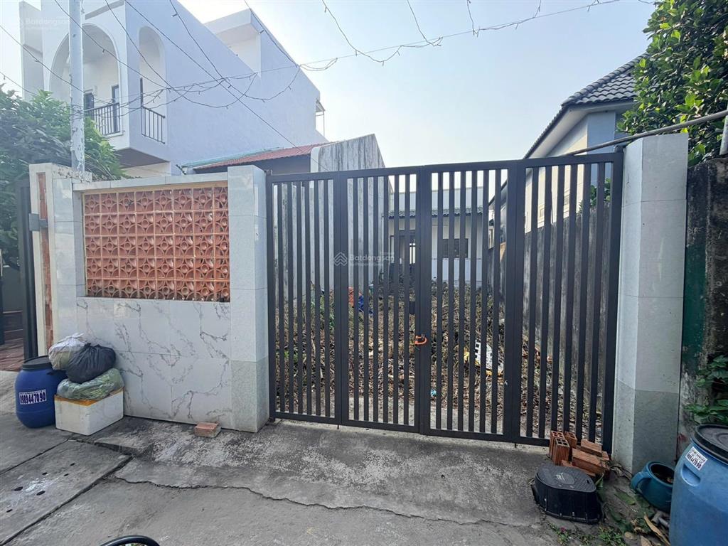 Bán nhà cấp 4 91.6m2 ngang 5m vuông vức  hẻm 4m thông  hướng đn  gần bệnh viện qt hạnh phúc