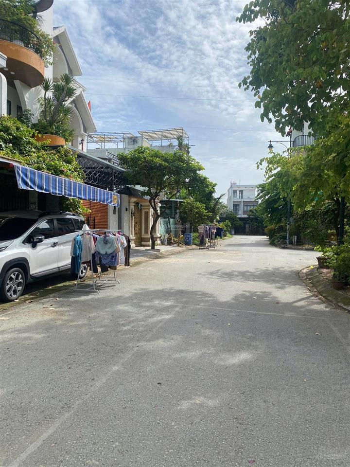 Cần bán lô đất 129m² full thổ cư hướng đb  trong khu dân cư đường bàn cờ sát chợ đầu mối thủ đức