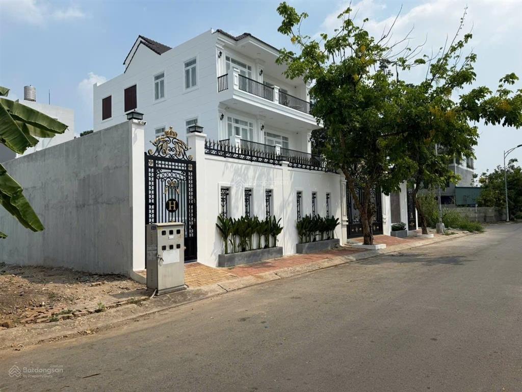 Cần bán lô biệt thự khu ven sông cách vạn phúc 4km  10x23 full thổ cư xây dựng tự do  giá 9ty2