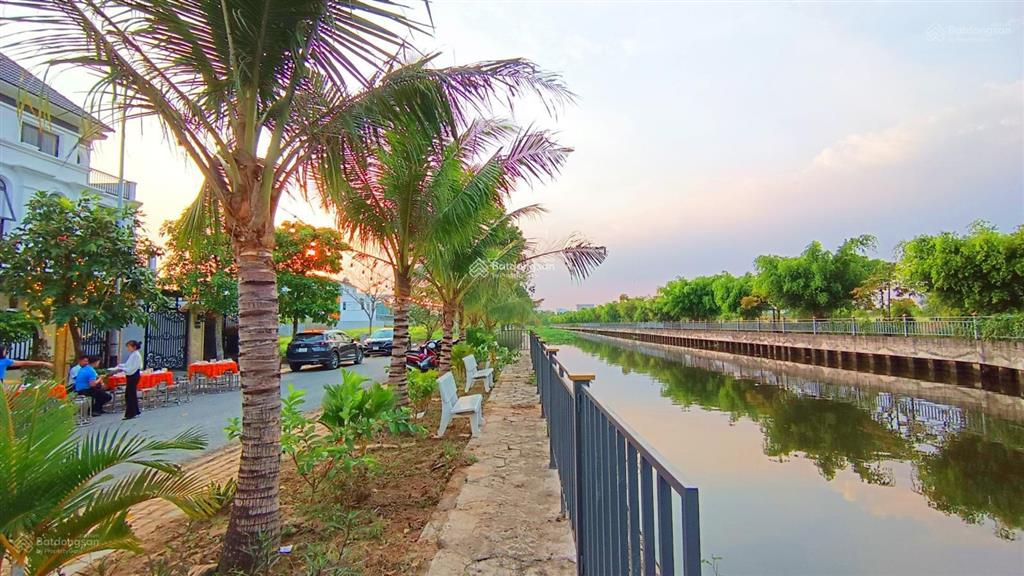 Bán lô biệt thự mặt sông 220m2  đường 12m  ngay mặt tiền sông đối diện bv hạnh phúc  giá 37tr/m2
