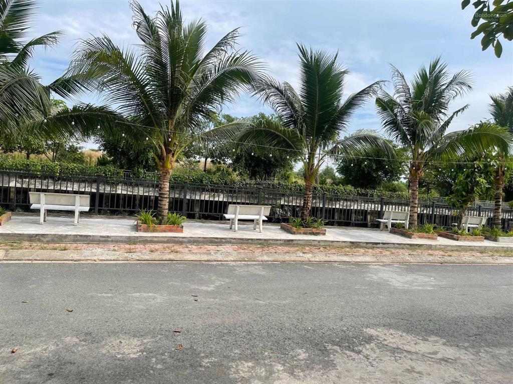 Bán lô liền kề 6x23m full thổ cư mặt tiền đường sông 12m 6,1 tỷ ngay ql13 bv hạnh phúc hồ chí minh