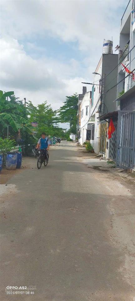 Bán nhà cấp 4 tại kdc bình chiểu  đất 53m2 full thổ cư  đường bàn cờ rộng 6m  hướng đông bắc