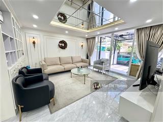 Cho thuê biệt thự phú mỹ hưng quận 7  4 phòng ngủ nhà đẹp mới, full nội thất cao cấp  090946228