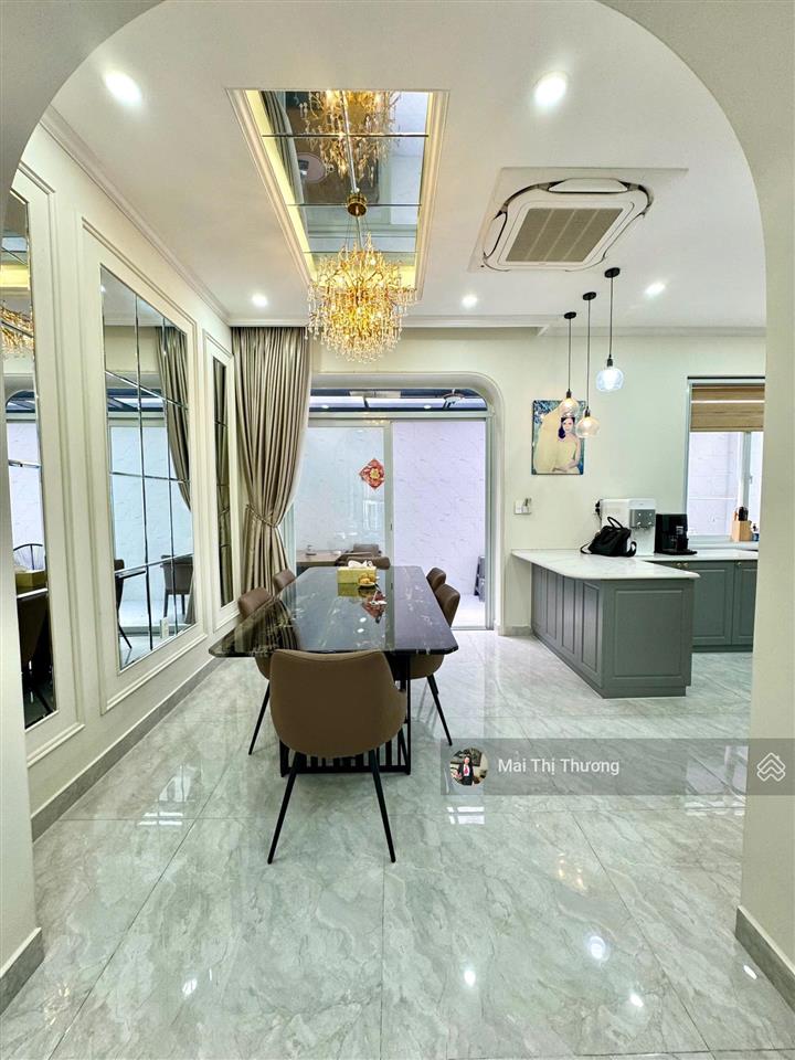 Cho thuê biệt thự phú mỹ hưng quận 7  4 phòng ngủ nhà đẹp mới, full nội thất cao cấp  090946228
