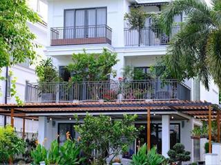 Cho thuê | biệt thự đơn lập ven sông siêu đẹp (có hồ bơi) quận 7 4pn