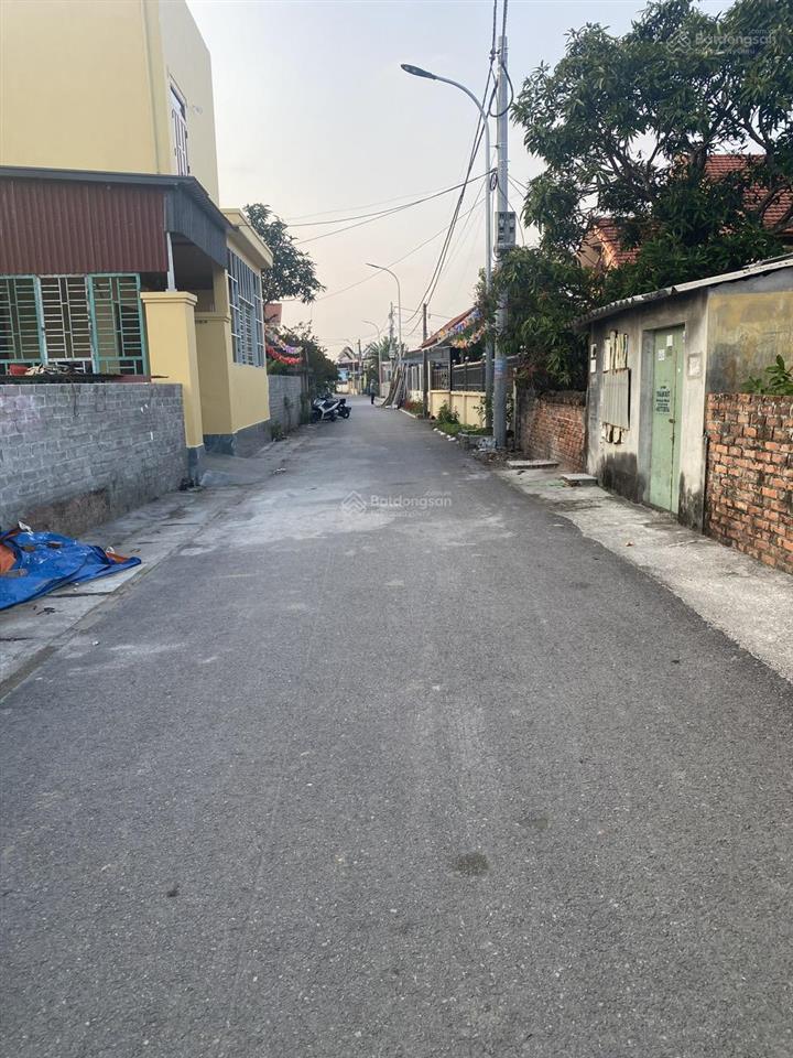 Lô đất 350m2 vị trí sát khu công nghiệp cẩm văn an lão. đường trước đất rộng 8m, xe tải ra vào