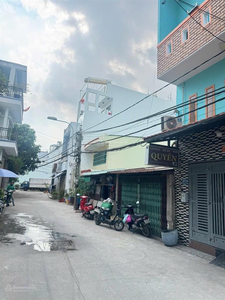 Bán nhà hai mặt tiền hẻm xe tải đường lý đạo thành