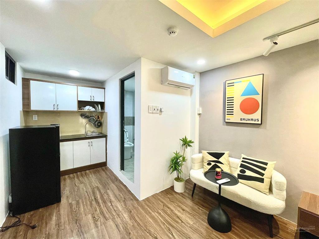 Cho thuê hệ thống căn studio cửa sổ thang máy giặt riêng full nội thất ngay trần hưng đạo quận 5