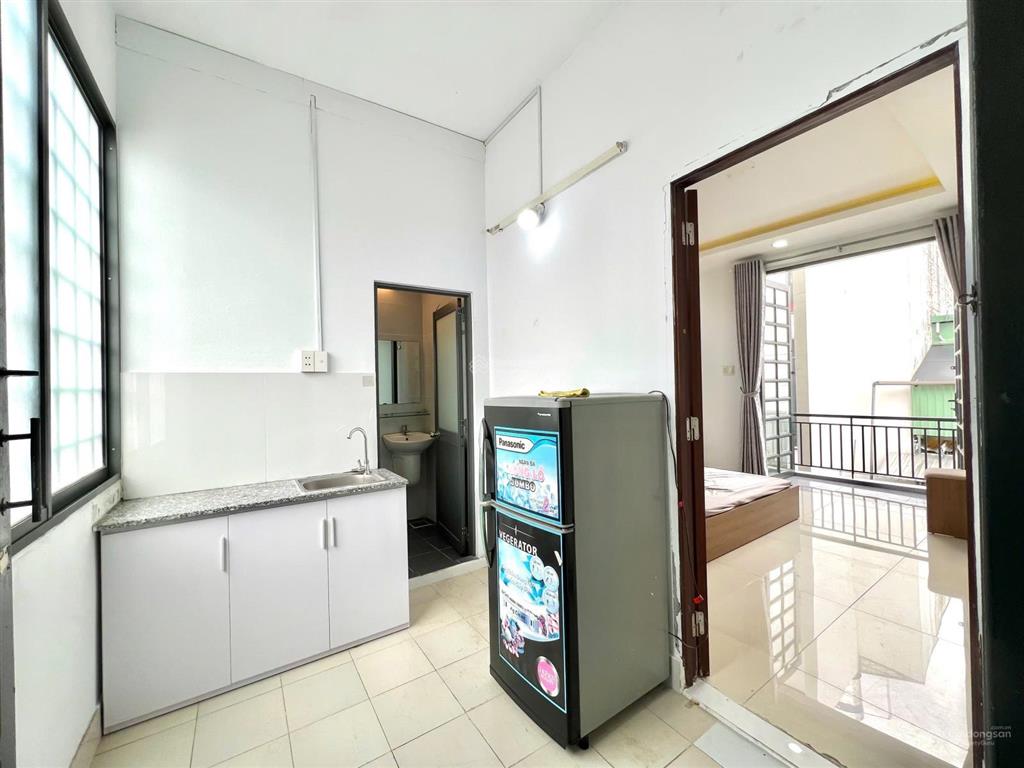 Cho thuê căn 1pn tách bếp ban công thoáng mát full nội thất ngay cách mạng tháng tám quận 10