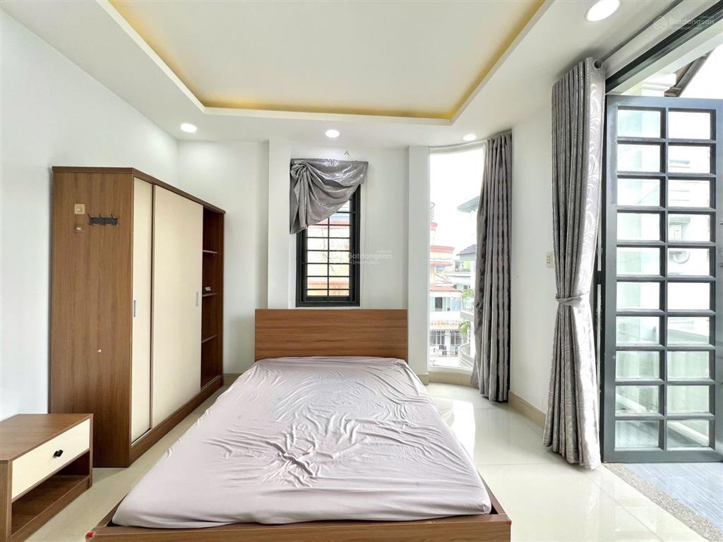 Cho thuê căn 1pn tách bếp ban công thoáng mát full nội thất ngay cách mạng tháng tám quận 10