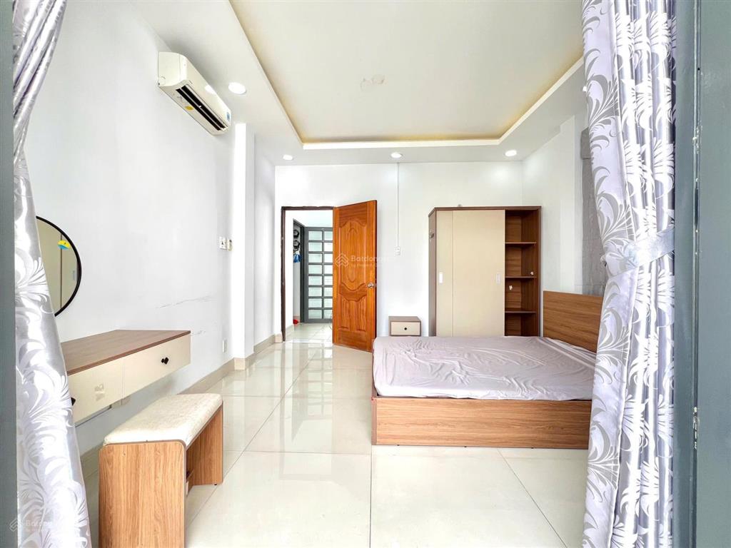 Cho thuê căn 1pn tách bếp ban công thoáng mát full nội thất ngay cách mạng tháng tám quận 10