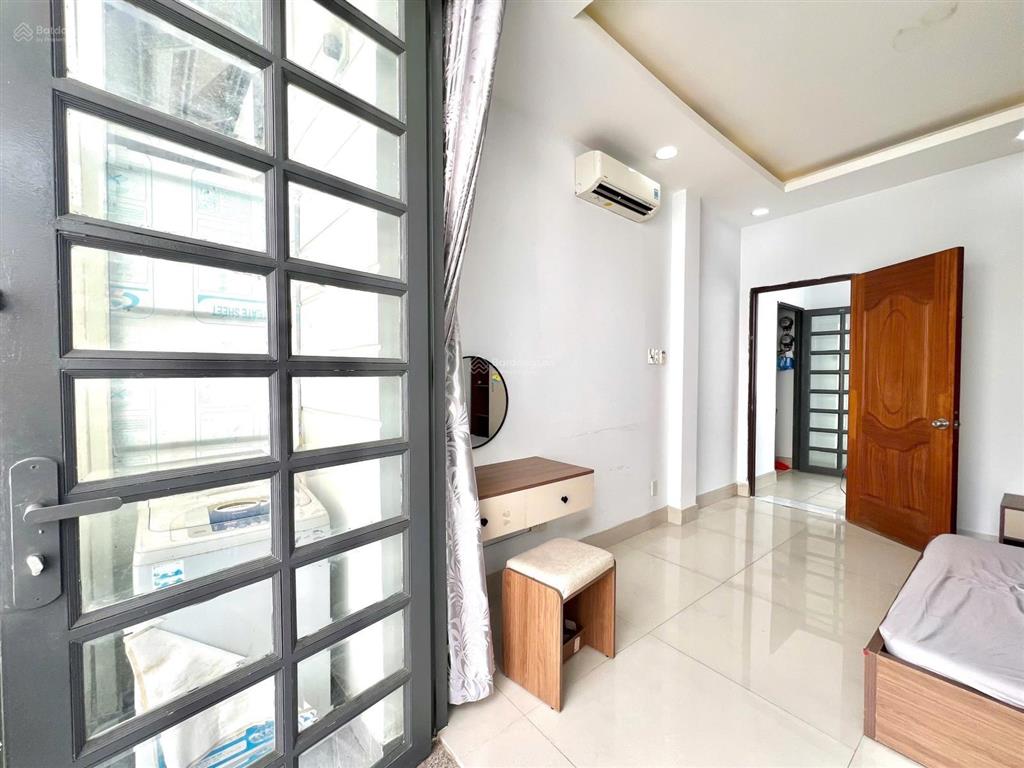 Cho thuê căn 1pn tách bếp ban công thoáng mát full nội thất ngay cách mạng tháng tám quận 10