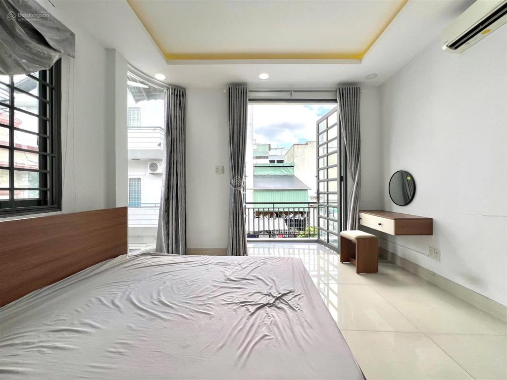 Cho thuê căn 1pn tách bếp ban công thoáng mát full nội thất ngay cách mạng tháng tám quận 10
