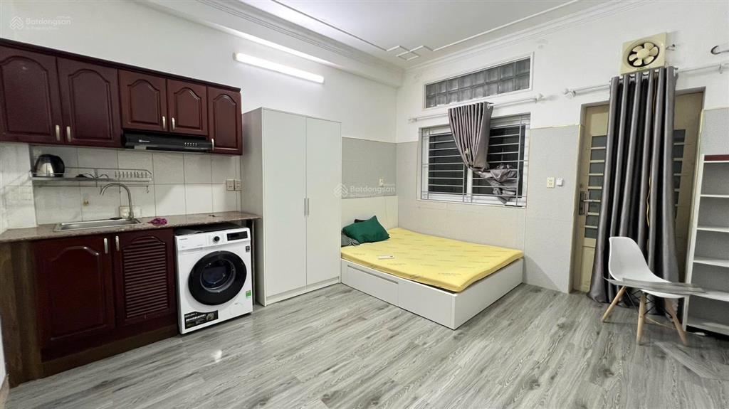 Cho thuê căn hộ studio cửa sổ trời máy giặt riêng full nội thất ở cách mạng tháng tám quận 10