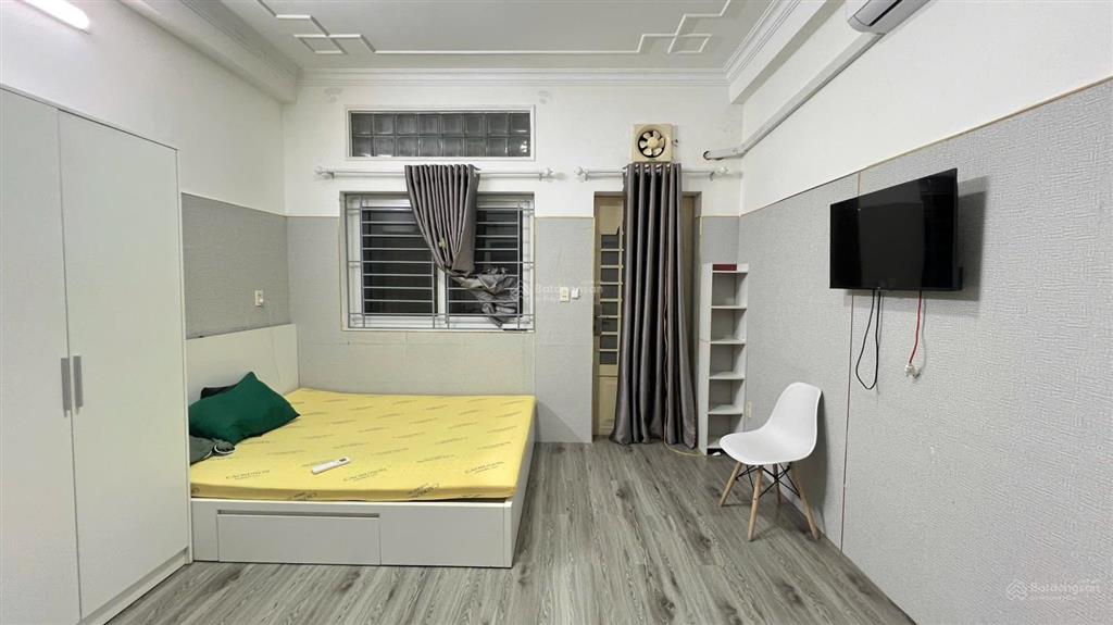Cho thuê căn hộ studio cửa sổ trời máy giặt riêng full nội thất ở cách mạng tháng tám quận 10