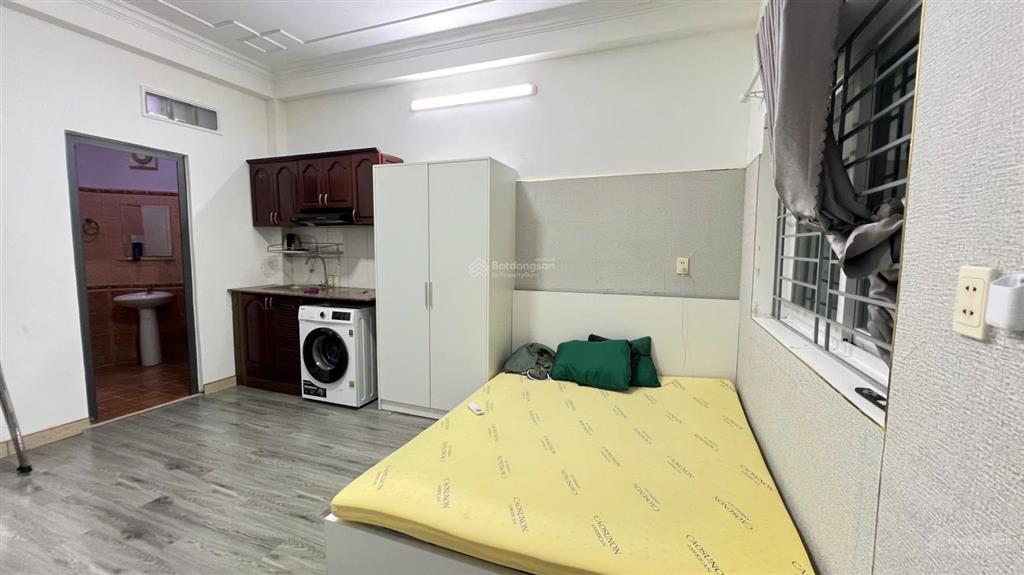 Cho thuê căn hộ studio cửa sổ trời máy giặt riêng full nội thất ở cách mạng tháng tám quận 10