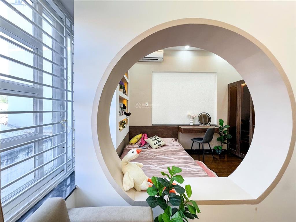Cho thuê căn hộ 1pn tách bếp cửa sổ trời full nt ngay tô hiến thành quận 10