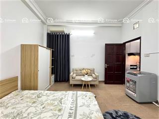 Cho thuê căn hộ 1pn tách bếp cửa sổ trời máy giặt riêng full nt ngay thành thái quận 10