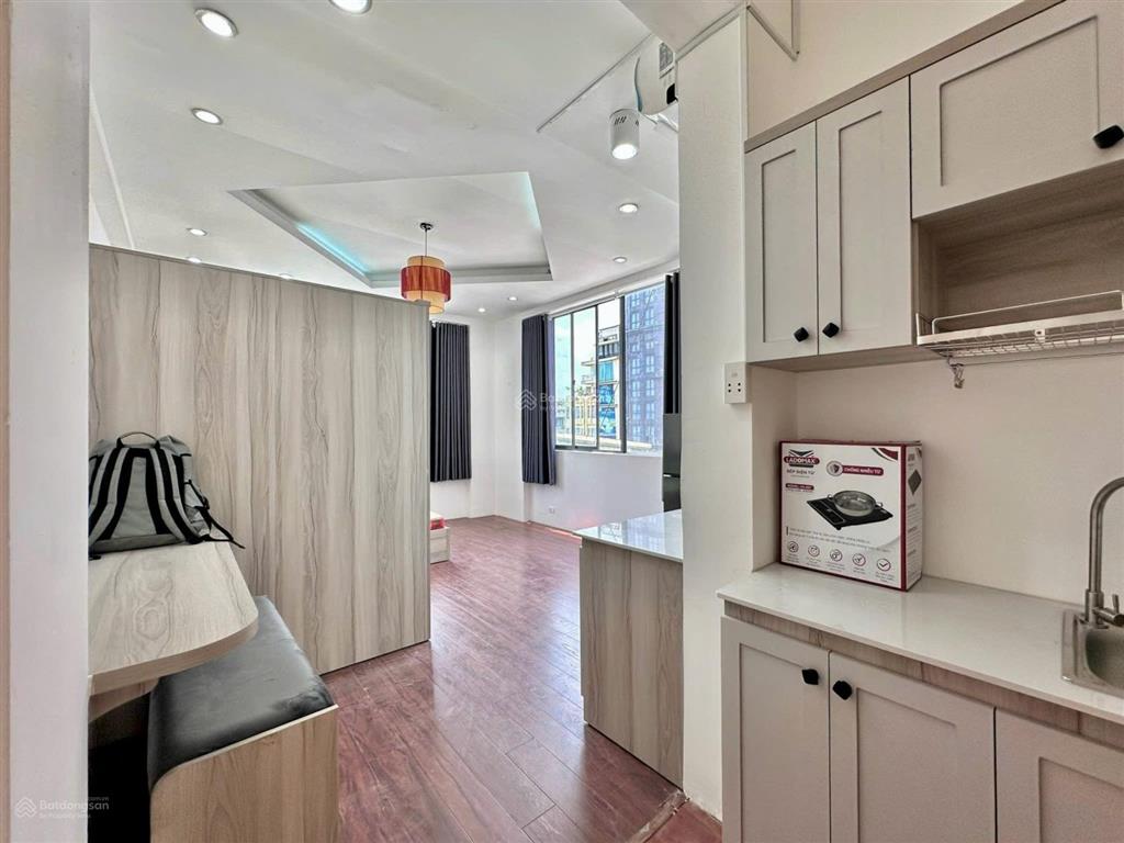 Cho thuê căn hộ studio cửa sổ lớn full nt ngay sư vạn hạnh quận 10 gần vạn hạnh mall