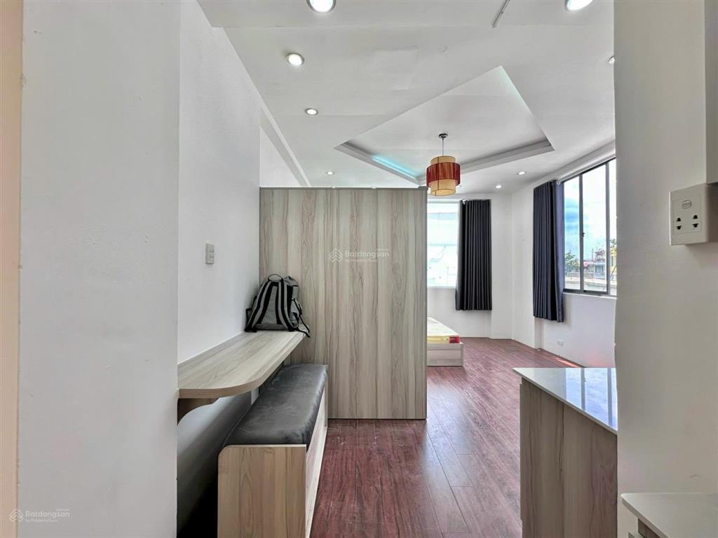 Cho thuê căn hộ studio cửa sổ lớn full nt ngay sư vạn hạnh quận 10 gần vạn hạnh mall