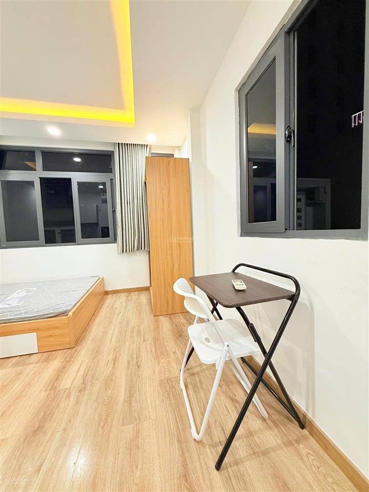 Cho thuê căn hộ studio cửa sổ lớn máy giặt riêng full nt ngay trần quang khải tân định quận 1