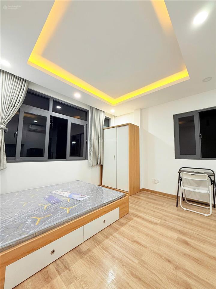 Cho thuê căn hộ studio cửa sổ lớn máy giặt riêng full nt ngay trần quang khải tân định quận 1