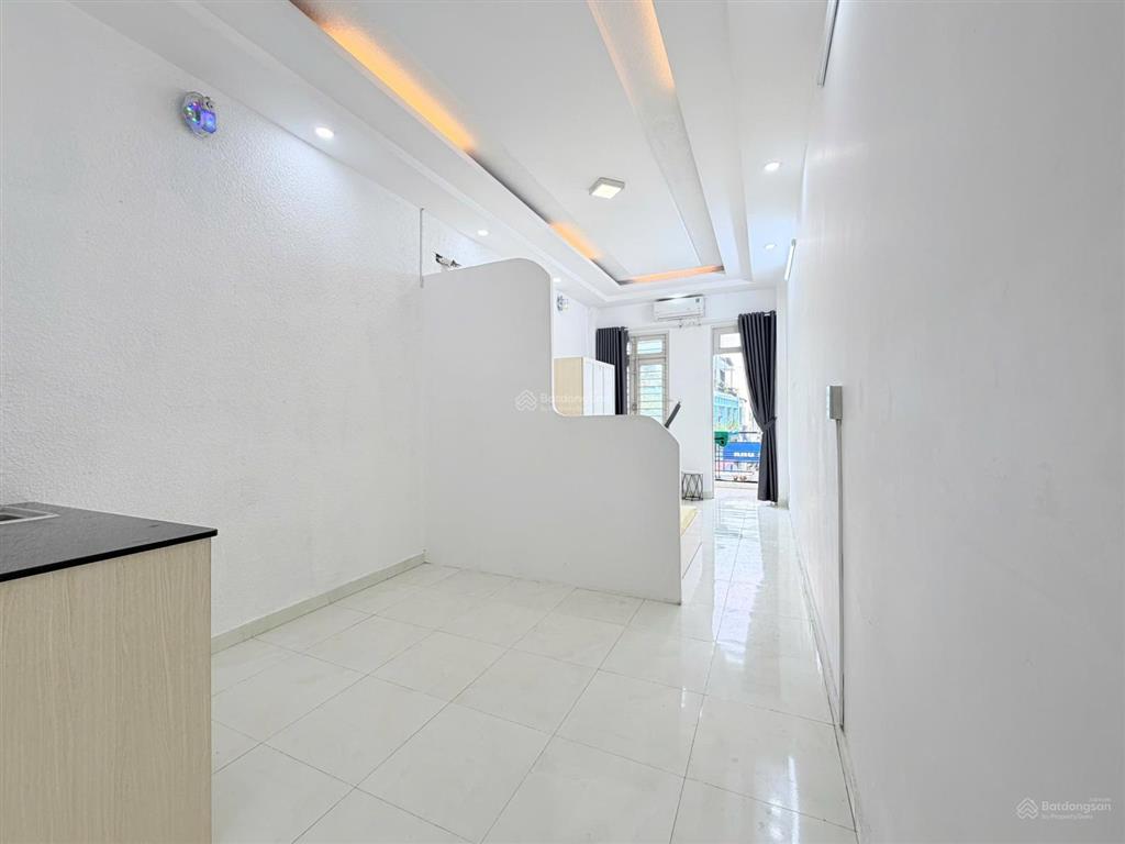 Cho thuê căn hộ studio ban công rộng máy giặt riêng full nt gần cv lê thị riêng cmt8 quận 10