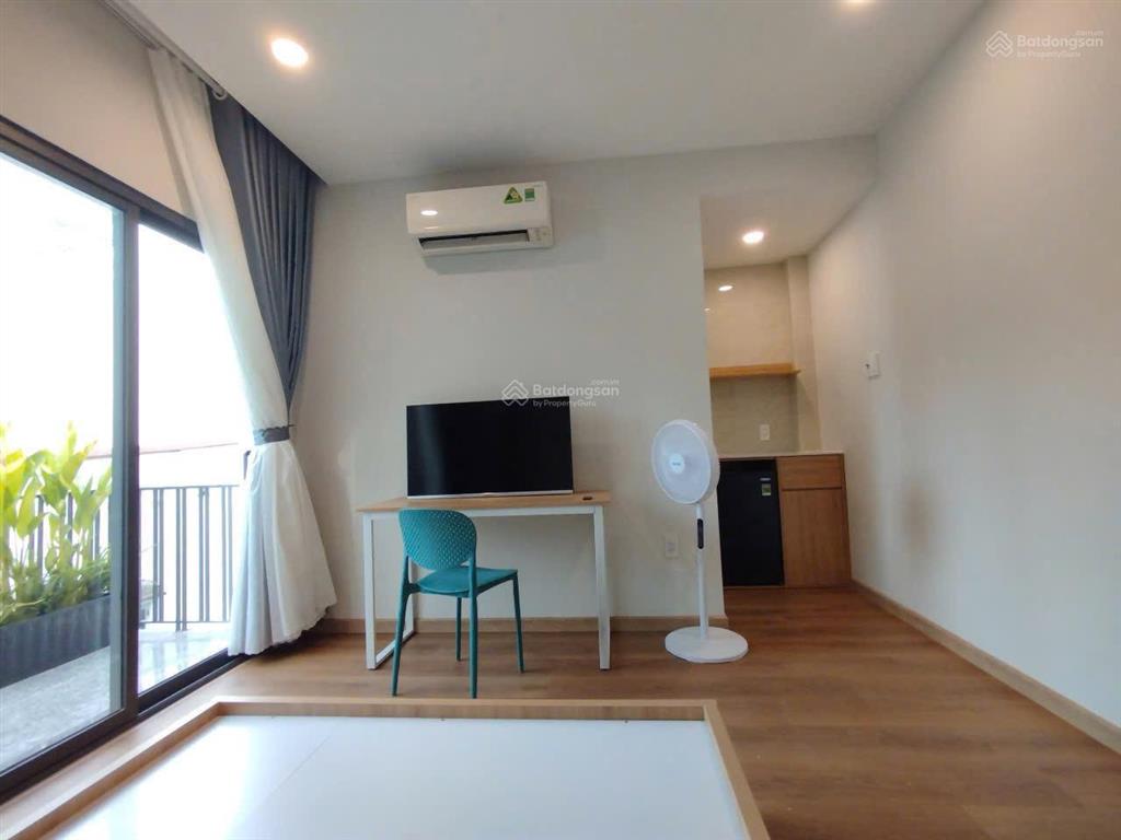 Cho thuê căn hộ studio ban công full nt thang máy ở tô hiến thành quận 10 gần đh bách khoa, hufit