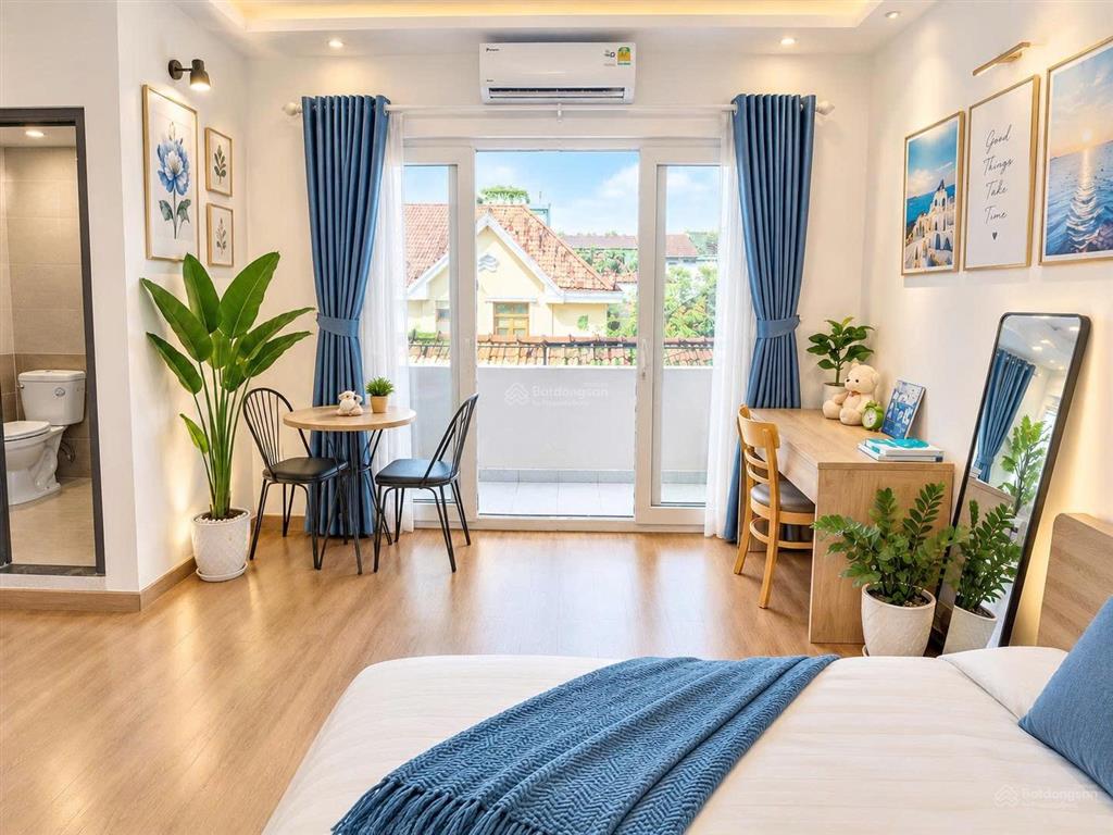 Cho thuê căn hộ studio ban công full nội thất ngay đường hoàng dư khương cao thắng, quận 10