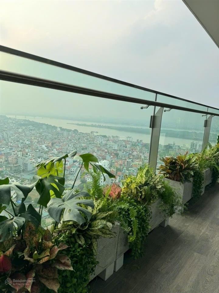 Bán căn góc 3pn/ 160m2 view hồ tây & sông hồng/ full đồ cao cấp/ giá bán 21 tỷ/  0986 558 ***