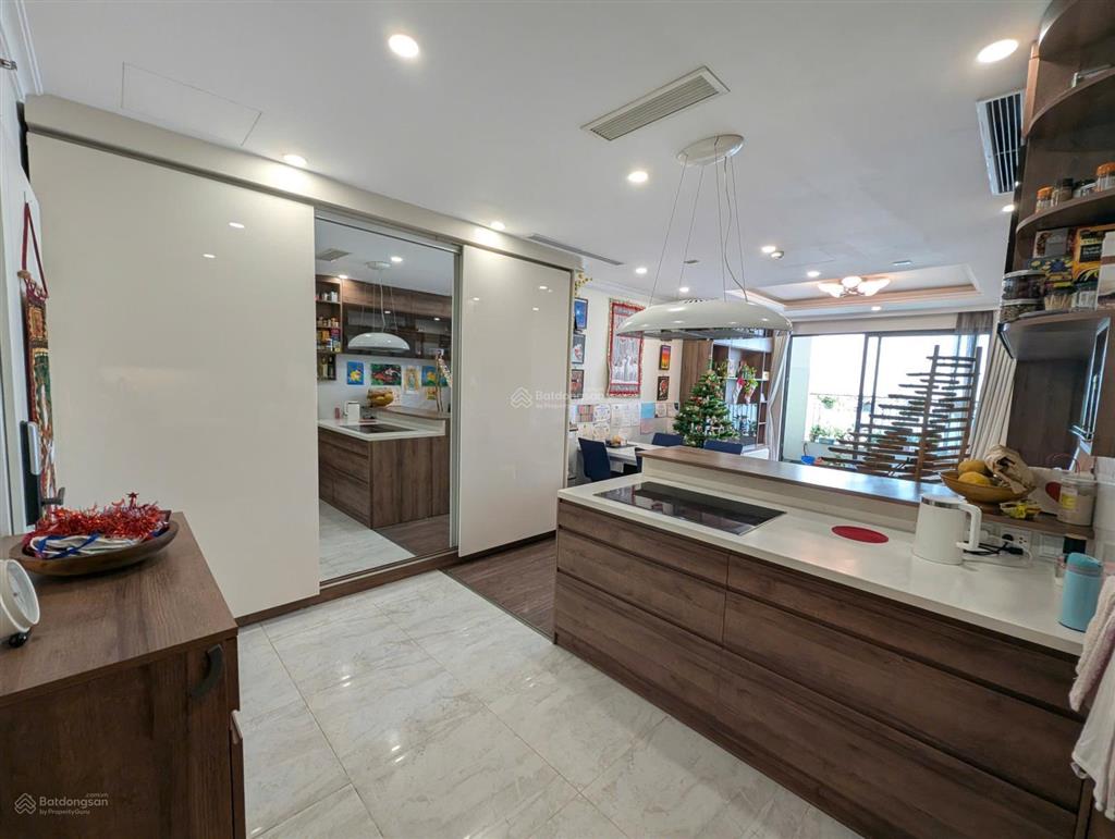 Bán căn 3pn  100m2 view sông hồng  đã có sổ  full đồ  giá 11.9 tỷ bao phí/ 0986 558 ***