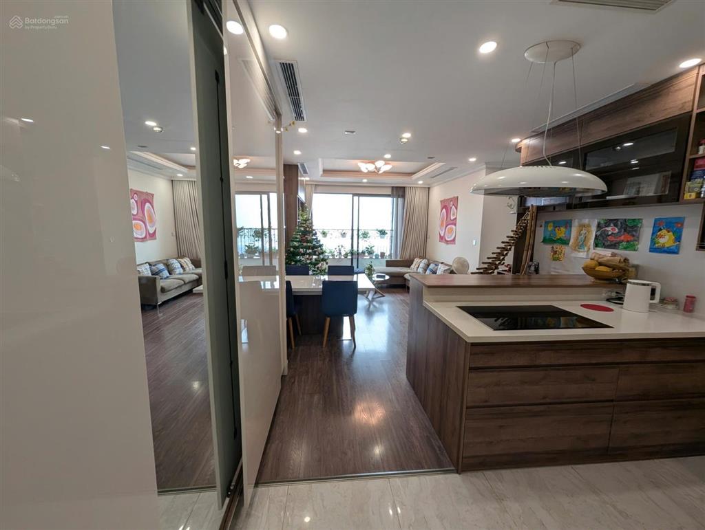 Bán căn 3pn  100m2 view sông hồng  đã có sổ  full đồ  giá 11.9 tỷ bao phí/ 0986 558 ***