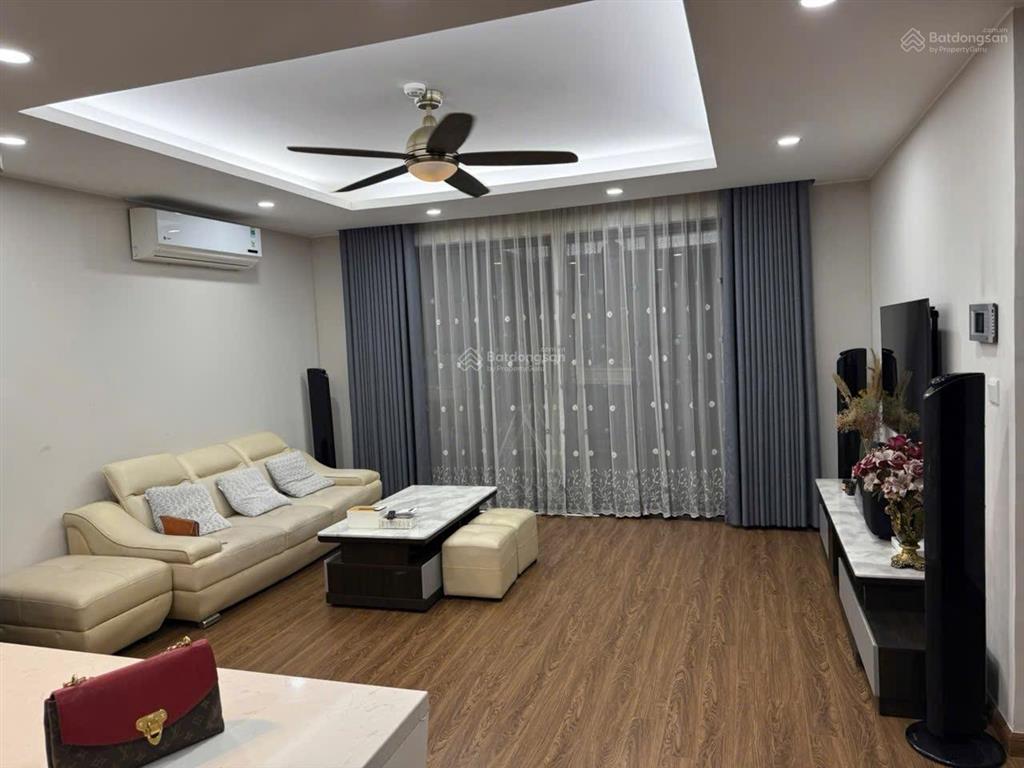 Cho thuê căn hộ 2pn/84m2 view cv 65ha/ full đồ/ giá thuê 14tr/tháng/  0986 558 ***