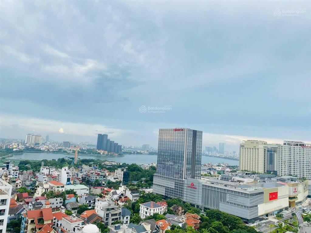 Cho thuê căn 4pn  148m2 view lotte mall & hồ tây/ full đồ/ giá 24tr/tháng/  0986 558 ***