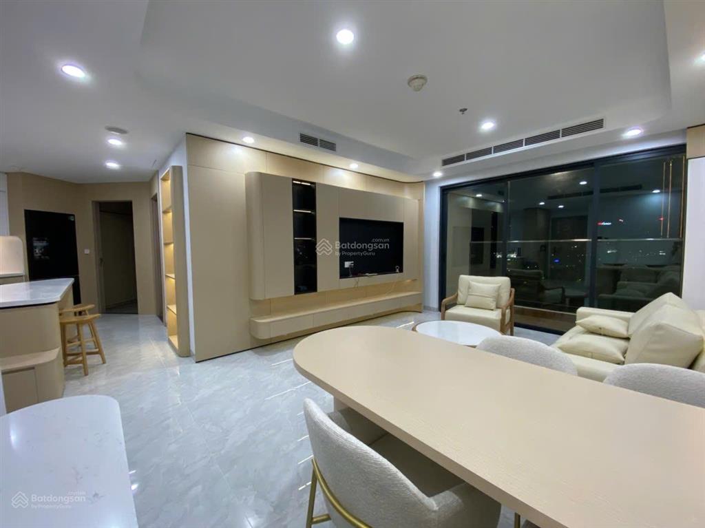 Cho thuê căn hộ 2pn/90m2/ nt cơ bản cdt/ view hồ tây/ miễn phí dv/ giá 15tr/th/  0986 558 ***