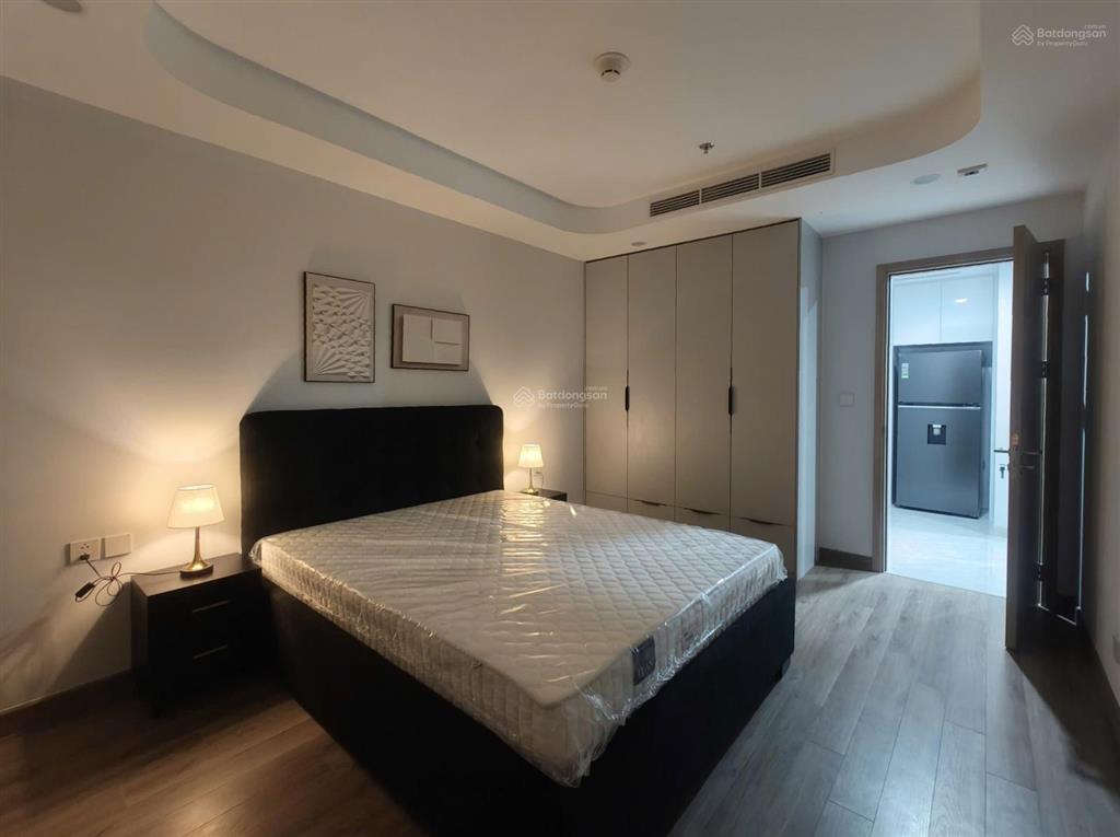 Cho thuê căn 2pn/ 95m2/ full đồ/ free dịch vụ t3/2027/ có slot ô tô/ giá 24tr/th/  0986 558 ***