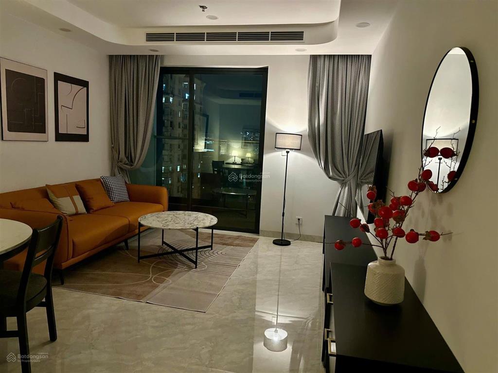 Cho thuê căn 2pn/ 95m2/ full đồ/ free dịch vụ t3/2027/ có slot ô tô/ giá 24tr/th/  0986 558 ***